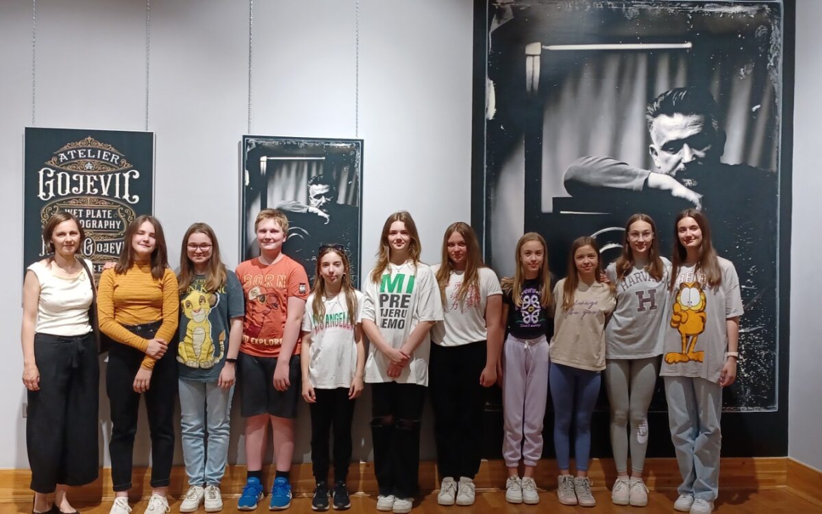 <strong>Studijski portreti Roberta Gojevića – u čemu je tajna?</strong>“/></a><div class=