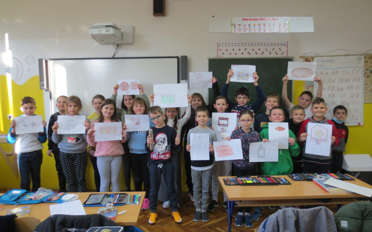 <strong>Učenici 3.a otkrili tajne starih tavana</strong>“/></a><div class=