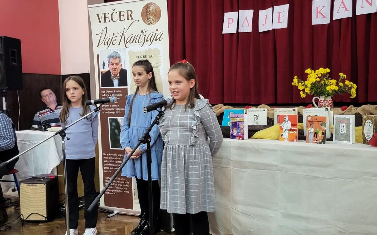 Učenice naše škole na književnoj večeri Paje Kanižaja