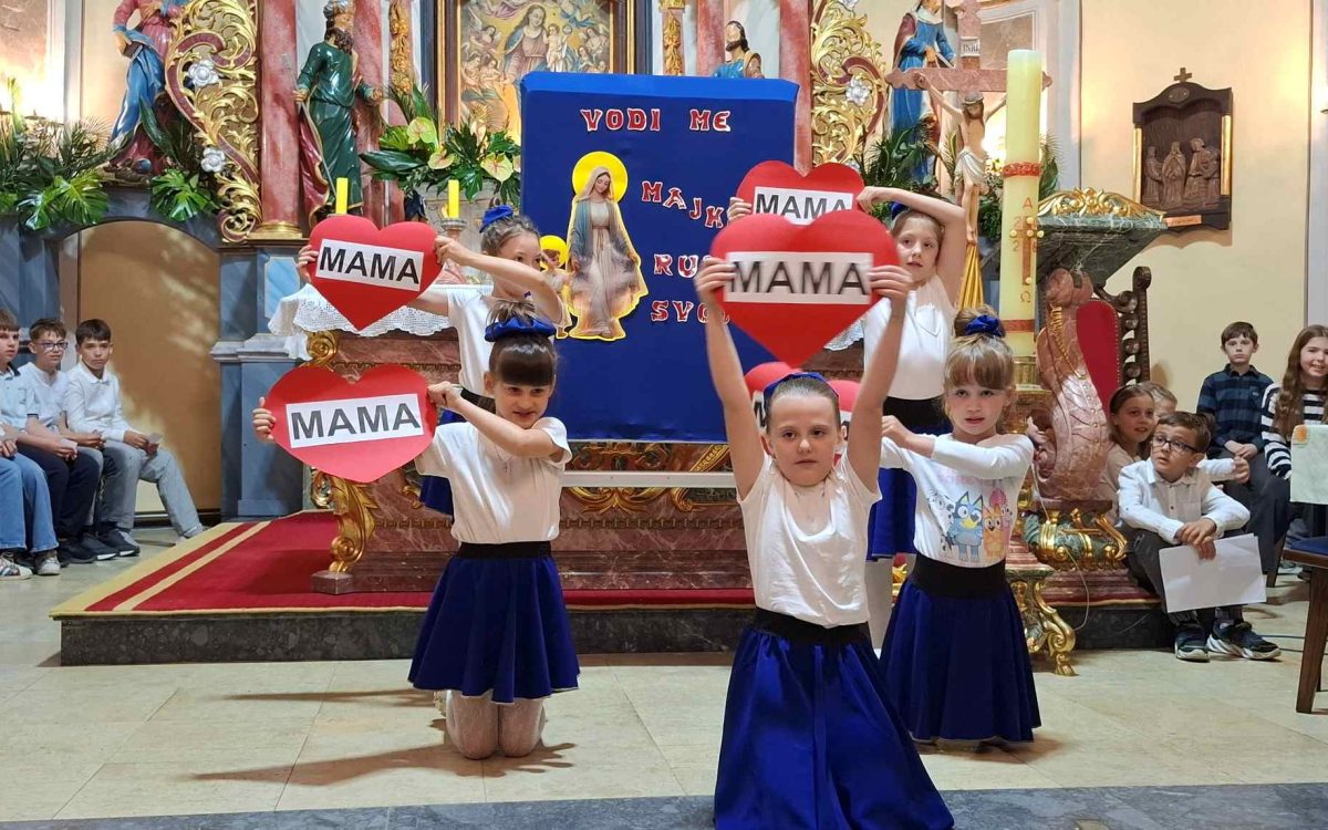 Održana priredba povodom Majčinog dana